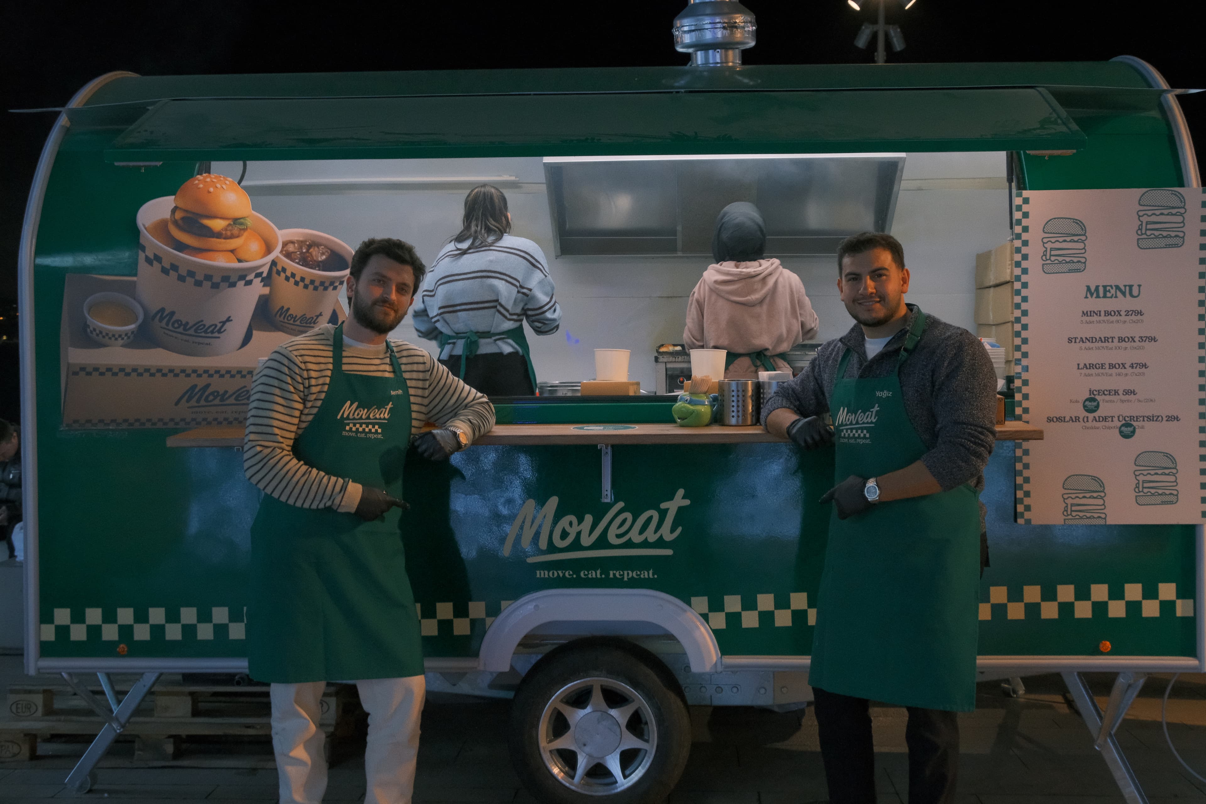 Moveat kurucuları